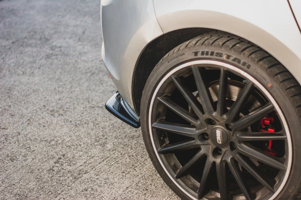 Extensiones Laterales De Difusor Maxton V.2 Vw Golf 7 Gti Prefacelift - Image 3